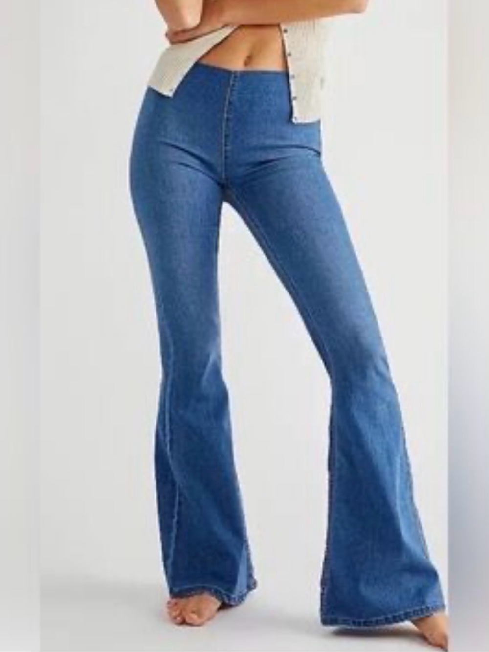 WE THE FREE Boho Y2K Flare Bell Bottom High Rise Stretch Denim Jeans Light Wash